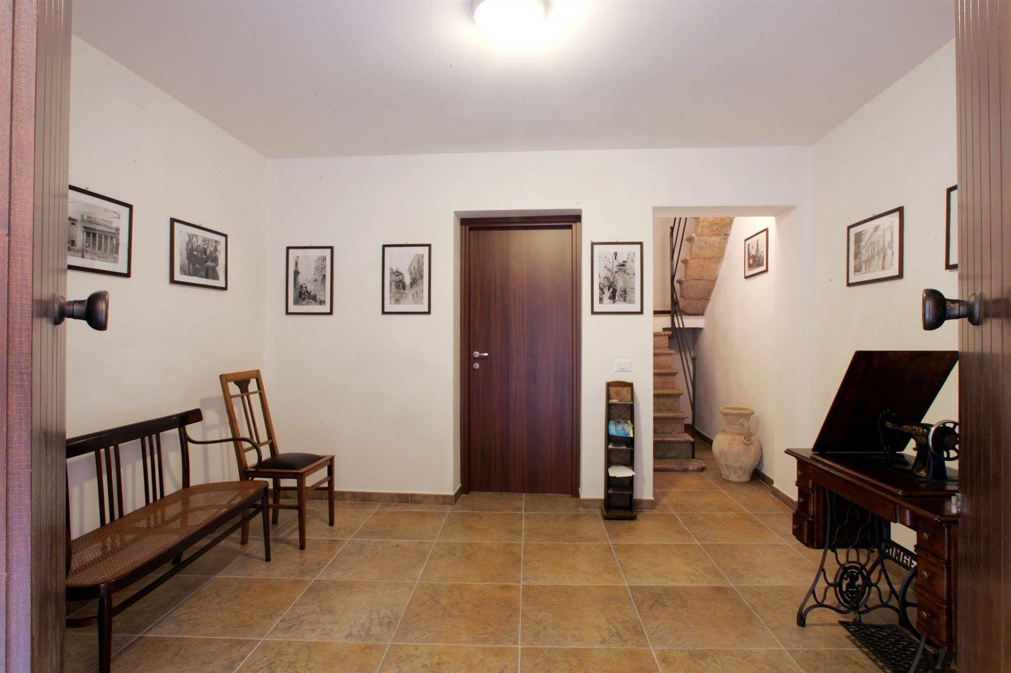 Mansarda Con Terrazzo Apartment Trapani Exterior photo