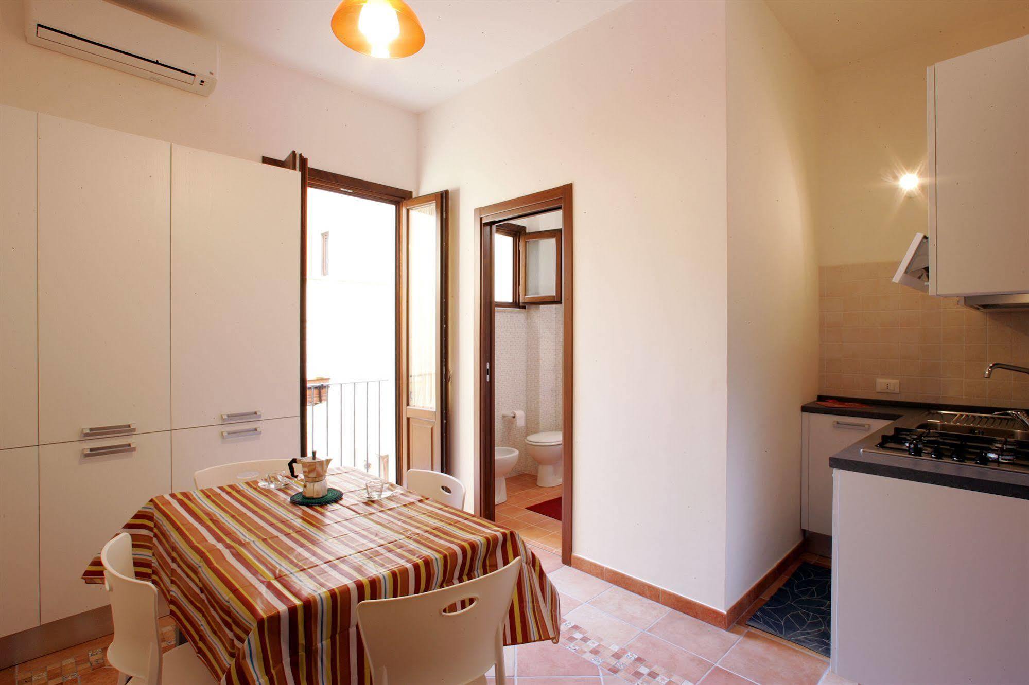 Mansarda Con Terrazzo Apartment Trapani Exterior photo